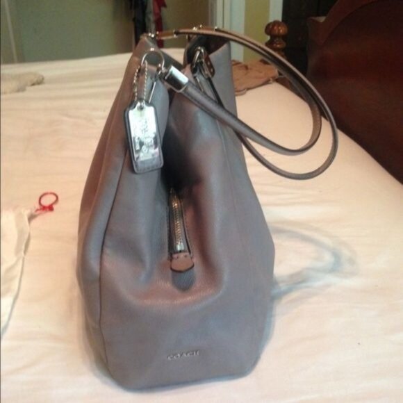 Coach Madison leather Large Phoebe shoulder bag - Picture 5 of 7